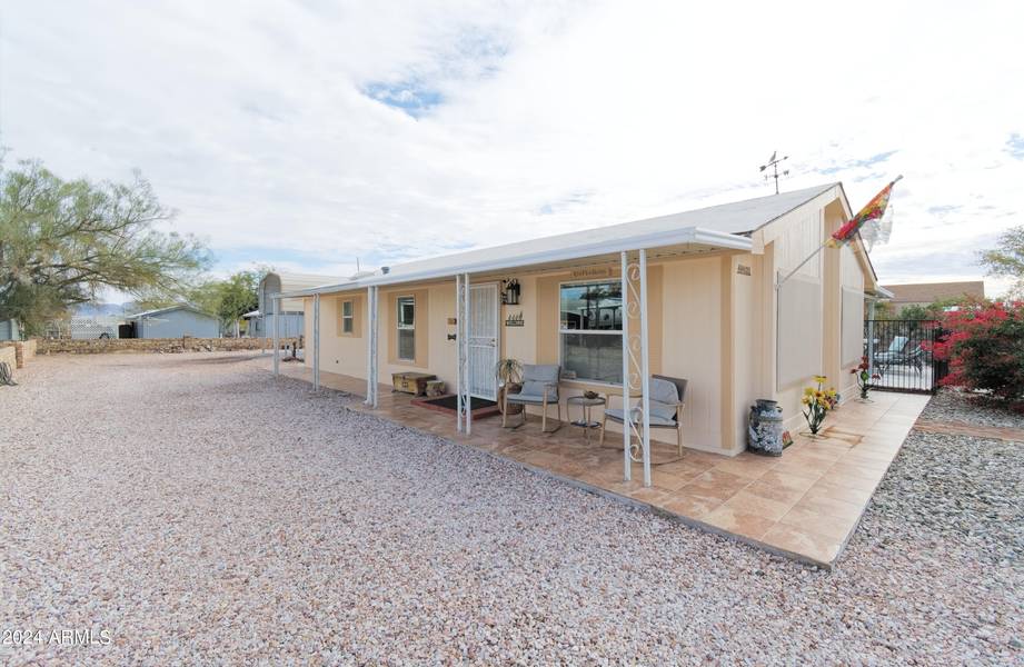 49621 RAINBOW Avenue, Quartzsite, AZ 85346