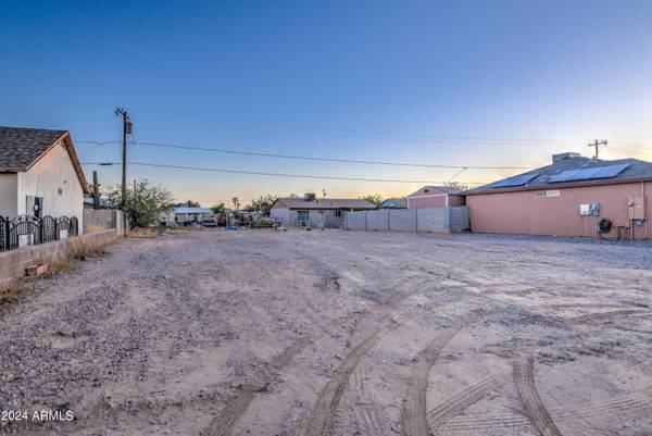 Arizona City, AZ 85123,9325 W PINEVETA Drive #309