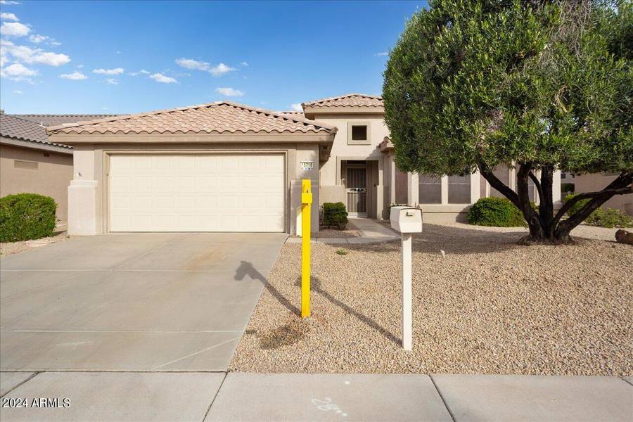 15716 W HUNTLEY Court, Surprise, AZ 85374