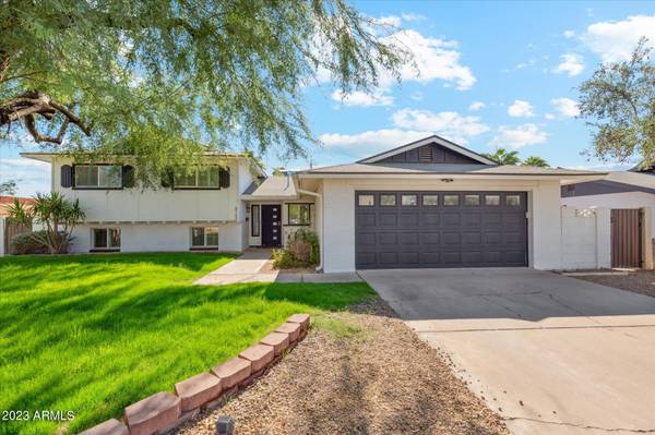 Scottsdale, AZ 85250,8743 E LINCOLN Drive