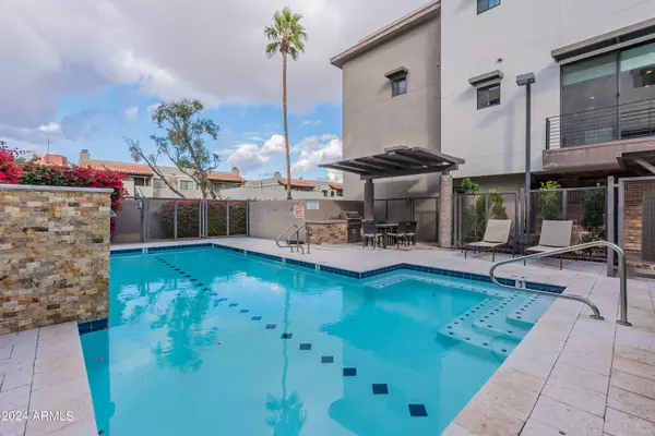 Scottsdale, AZ 85251,3233 N 70TH Street #1022