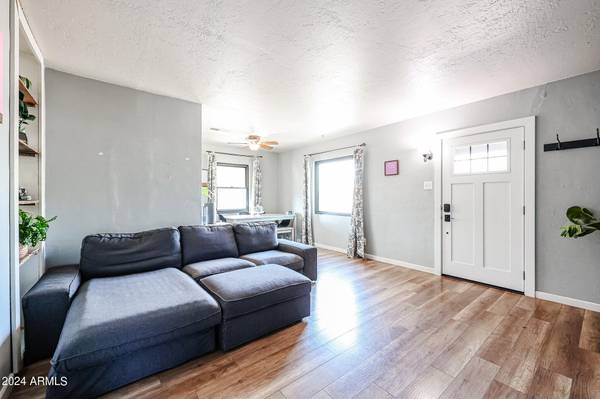Phoenix, AZ 85006,1401 E EDGEMONT Avenue
