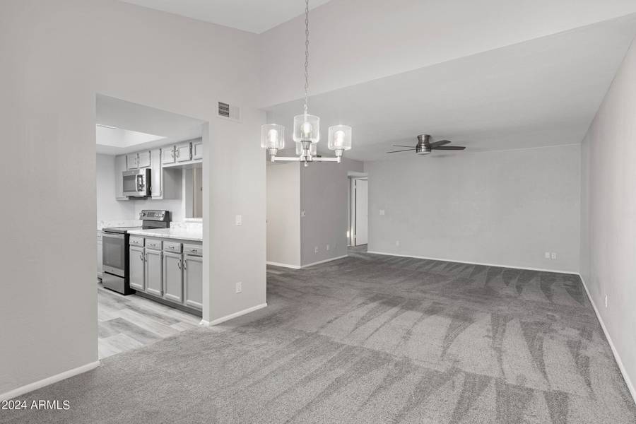 850 S RIVER Drive #2088, Tempe, AZ 85281