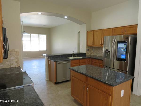 Gilbert, AZ 85234,688 N BRIDLEGATE Drive