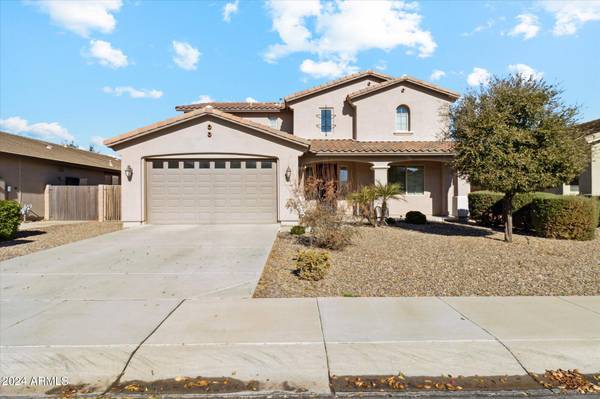 2700 E NARROWLEAF Drive, Gilbert, AZ 85298