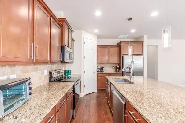 Glendale, AZ 85305,8995 W NICOLET Avenue