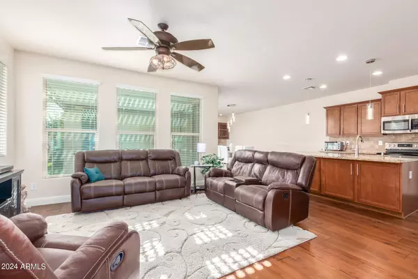 Glendale, AZ 85305,8995 W NICOLET Avenue