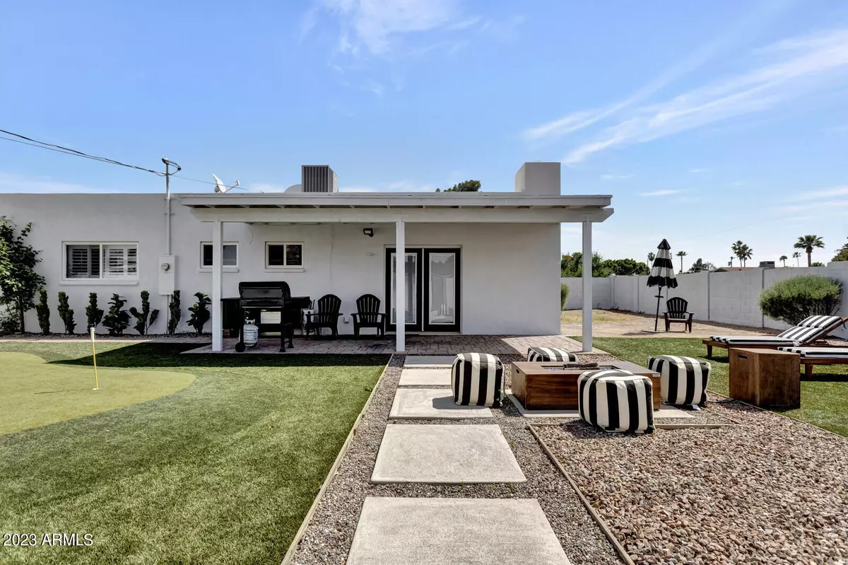 Scottsdale, AZ 85251,8402 E MACKENZIE Drive