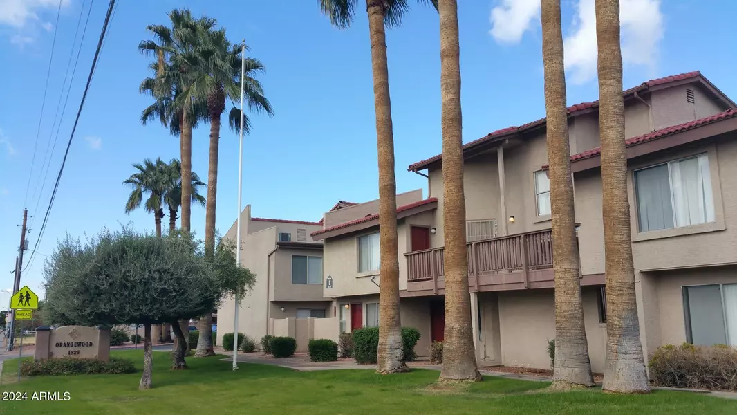 4828 W ORANGEWOOD Avenue #214, Glendale, AZ 85301