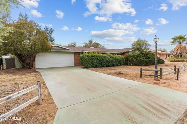 Wickenburg, AZ 85390,475 VILLA SERENO Drive