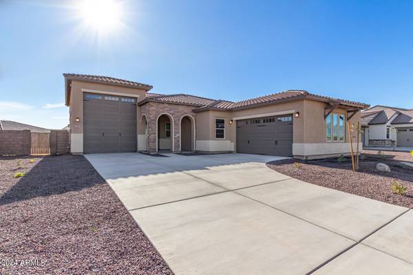 Waddell, AZ 85355,17313 W ROYAL PALM Road