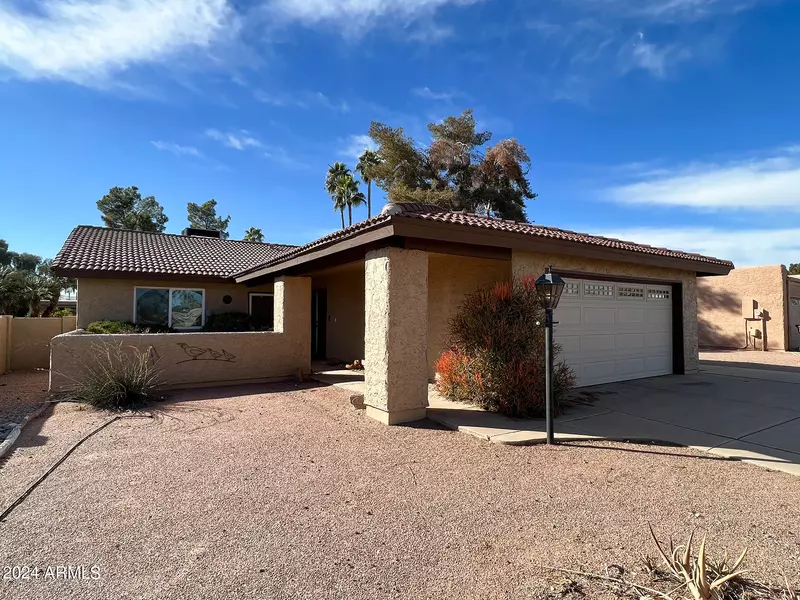 25428 S ONTARIO Drive, Sun Lakes, AZ 85248