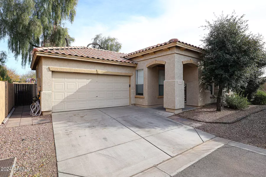 17033 W MARSHALL Lane, Surprise, AZ 85388