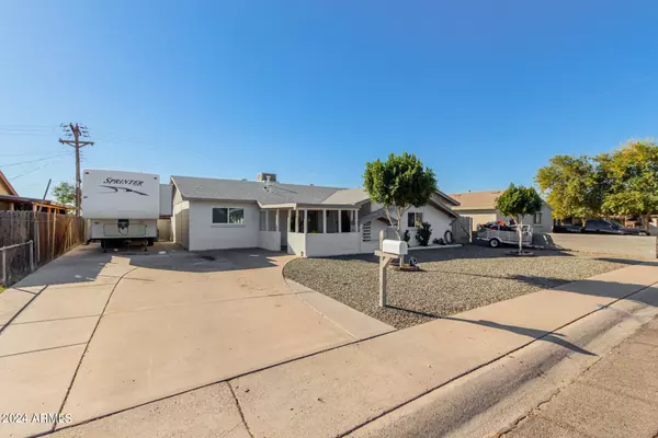 5509 W EARLL Drive, Phoenix, AZ 85031