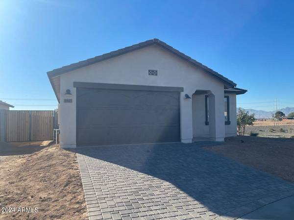 Tolleson, AZ 85353,8447 W ENCINAS Lane