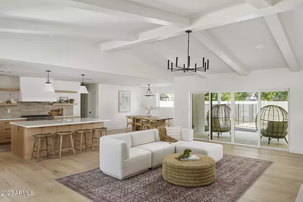 Phoenix, AZ 85018,4323 E Whitton Avenue