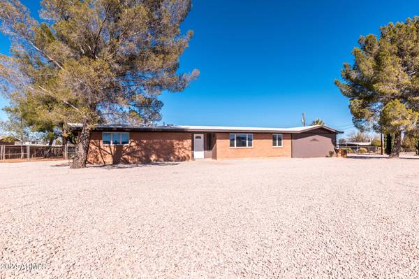 3765 E FOOTHILLS Drive,  Sierra Vista,  AZ 85635