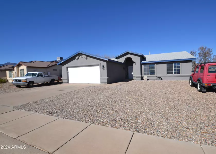 3059 MOUNTAIN RIDGE Drive, Sierra Vista, AZ 85650