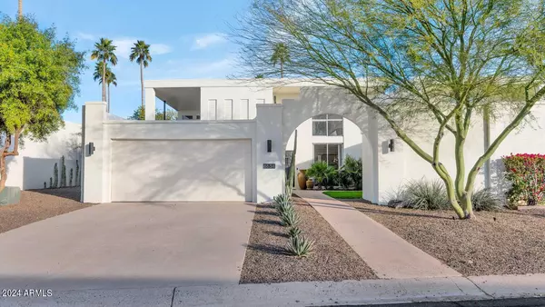 8634 E MACKENZIE Drive, Scottsdale, AZ 85251