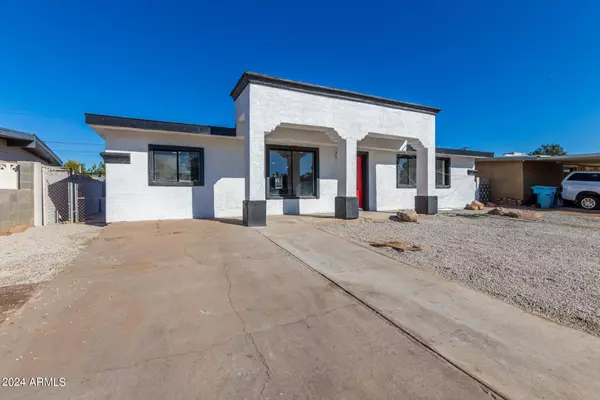 Phoenix, AZ 85031,4924 W HIGHLAND Avenue