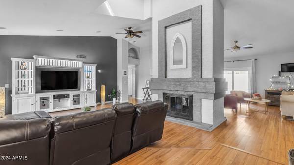 Chandler, AZ 85224,1660 W CARLA VISTA Drive