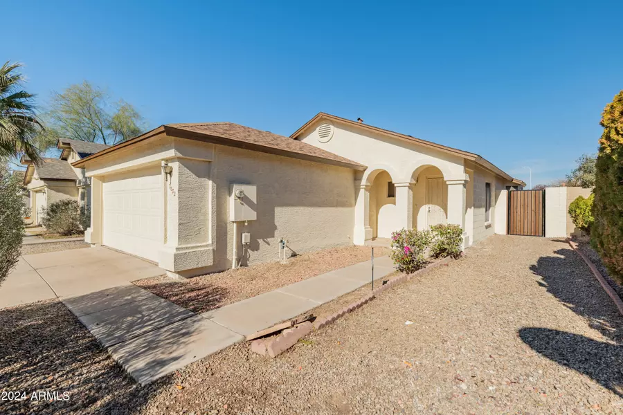 7032 W CARON Drive, Peoria, AZ 85345