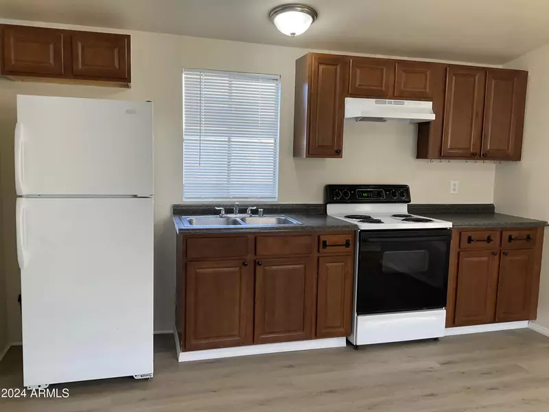 2292 N Ironwood Drive #42, Apache Junction, AZ 85120