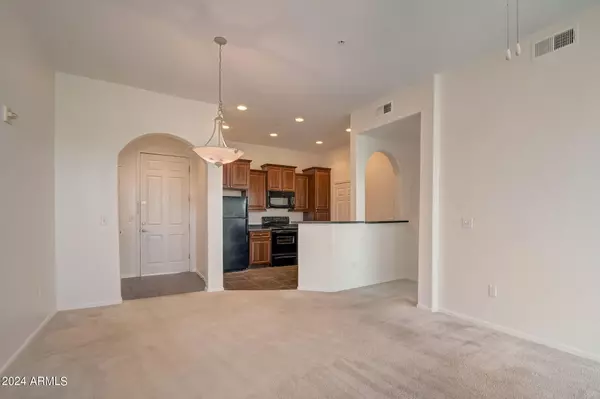 Surprise, AZ 85374,14575 W MOUNTAIN VIEW Boulevard #10310