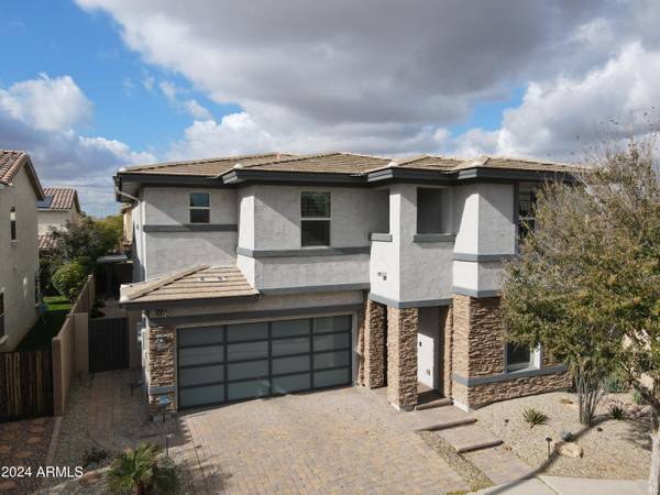 1658 S Roles Drive, Gilbert, AZ 85295