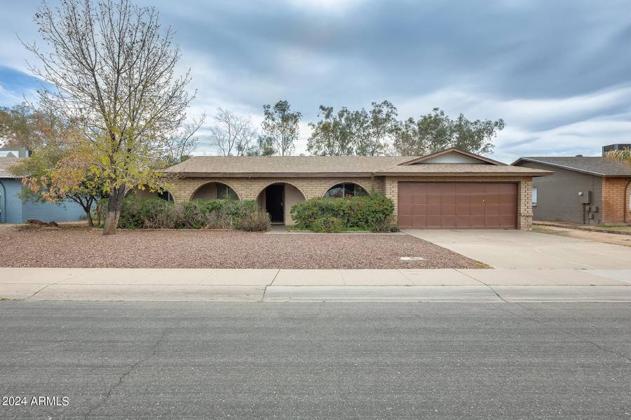 2115 W DETROIT Street, Chandler, AZ 85224