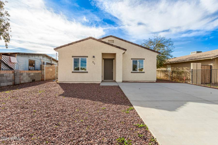 711 W 13TH Street, Casa Grande, AZ 85122