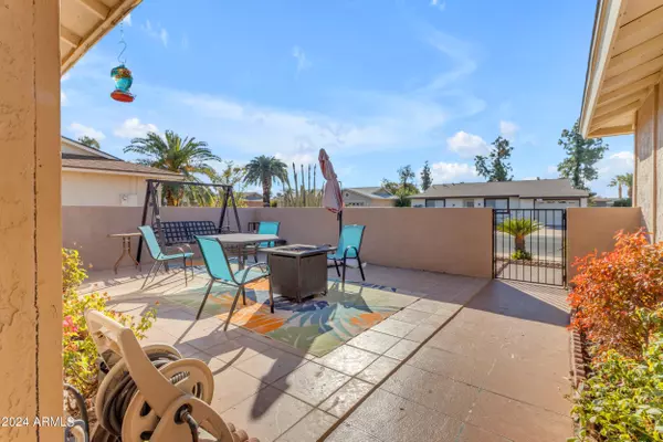 Mesa, AZ 85206,872 LEISURE WORLD --