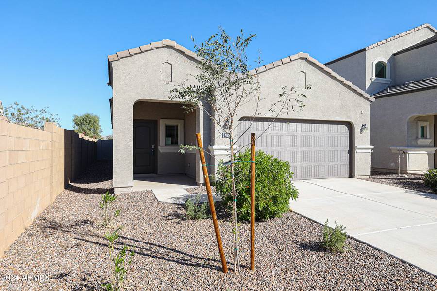 4854 E ARGENTITE Street, San Tan Valley, AZ 85143