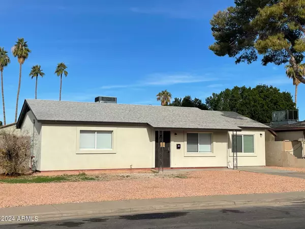 442 E GLADE Avenue, Mesa, AZ 85204