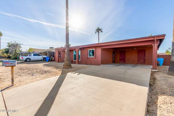 Phoenix, AZ 85042,6424 S 42ND Street