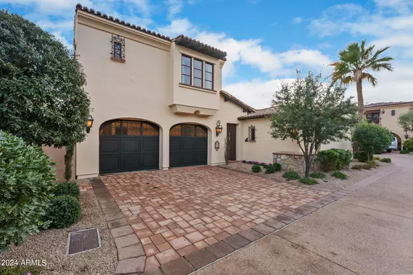 Paradise Valley, AZ 85253,4949 E LINCOLN Drive #21