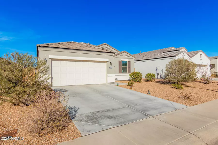 30986 W MITCHELL Drive, Buckeye, AZ 85396