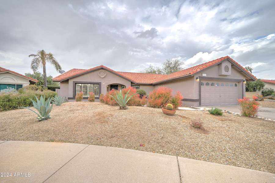 9084 E SHARON Drive, Scottsdale, AZ 85260