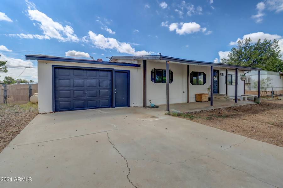 20805 E BLACK ROCK Trail, Mayer, AZ 86333