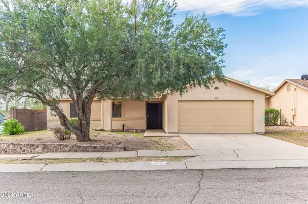 6865 N DE CHELLY Loop, Tucson, AZ 85741