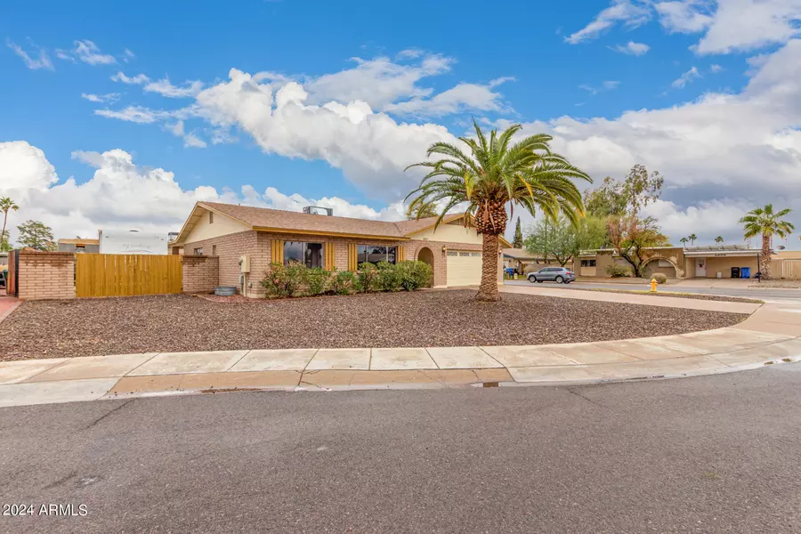 4802 W SANDRA Terrace, Glendale, AZ 85306