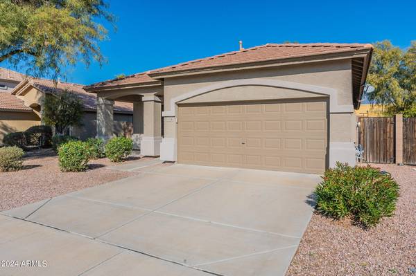 17226 W ELAINE Drive, Goodyear, AZ 85338