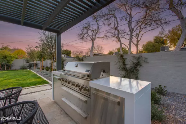 Phoenix, AZ 85018,3502 N 35TH Place