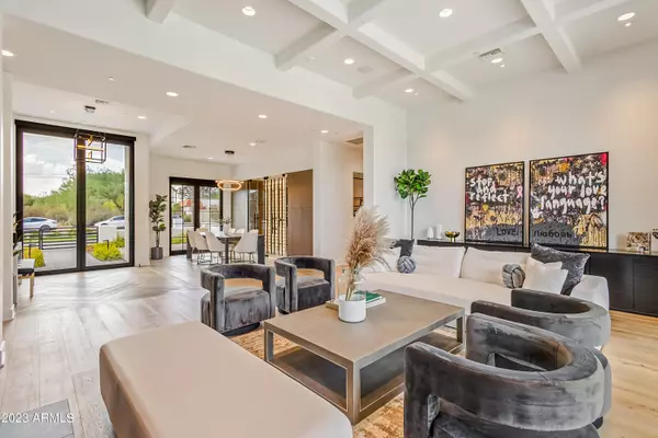 Scottsdale, AZ 85251,4331 N JOKAKE Drive