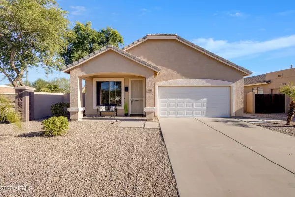 3447 E DENNISPORT Avenue, Gilbert, AZ 85295