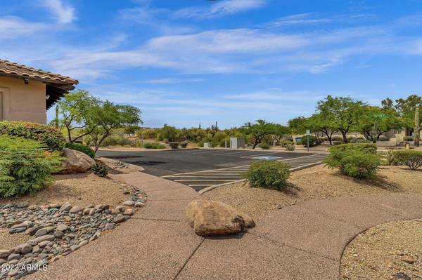 Fountain Hills, AZ 85268,16927 E SAGUARO Boulevard