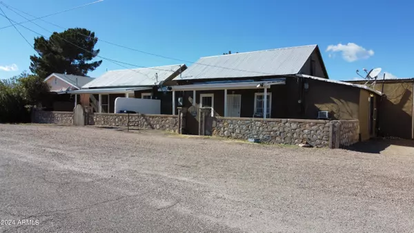 111 N 9TH Street, Tombstone, AZ 85638