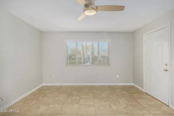 Phoenix, AZ 85018,3402 N 32ND Street #116
