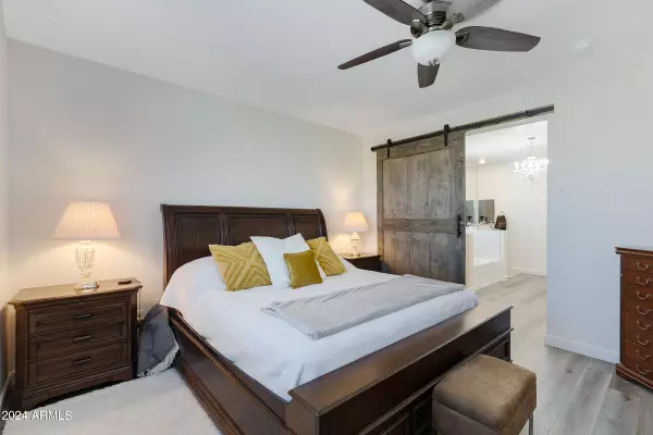 7126 E MORNING DOVE Lane San Tan Valley, AZ 85143