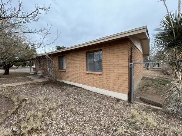 Douglas, AZ 85607,2419 E 10TH Street